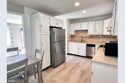 1004 Lakewood Drive, Harrisburg, PA 17109 - Photo 5