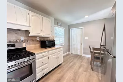 1004 Lakewood Drive, Harrisburg, PA 17109 - Photo 3
