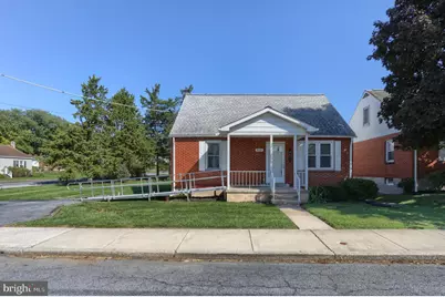 610 W 2nd Street, Hummelstown, PA 17036 - Photo 1