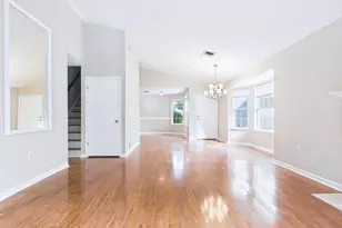 6283 S Highlands Cir, Harrisburg, PA 17111 - Photo 3