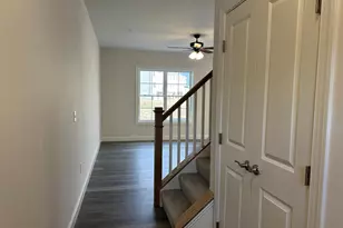127 Magnolia Dr, Middletown, PA 17057 - Photo 3