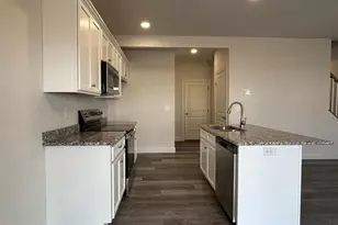 143 Magnolia Dr, Middletown, PA 17057 - Photo 9
