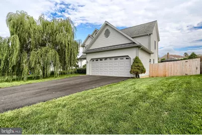 6207 Chatham Glenn Way, Harrisburg, PA 17111 - Photo 3