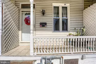 2031 Logan St, Harrisburg, PA 17102 - Photo 3