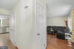 113 Kings Mill Ct, Harrisburg, PA 17110 - Photo 11