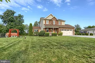 6 Harvey Cir, Hummelstown, PA 17036 - Photo 3
