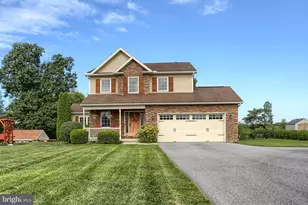 6 Harvey Cir, Hummelstown, PA 17036 - Photo 1