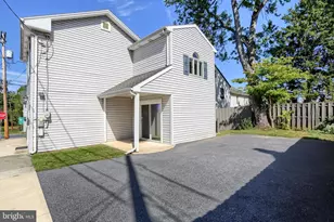 35 N Rosanna St, Hummelstown, PA 17036 - Photo 3