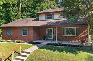 1436 Woodhaven Dr, Hummelstown, PA 17036 - Photo 1
