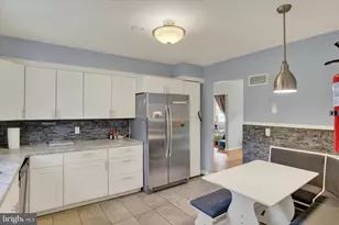 2438 Green St, Harrisburg, PA 17110 - Photo 9