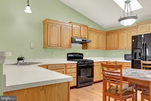 6295 S Highlands Cir, Harrisburg, PA 17111 - Photo 9
