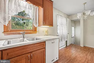 1141 Fairmont Dr, Harrisburg, PA 17112 - Photo 11