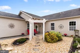 6937 Derrick Dr, Harrisburg, PA 17112 - Photo 29