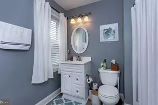 1325 Green St, Harrisburg, PA 17102 - Photo 11