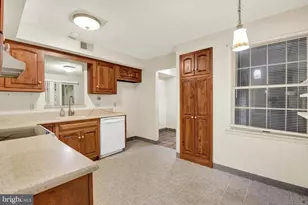 921 Innsbruck Dr, Hummelstown, PA 17036 - Photo 3