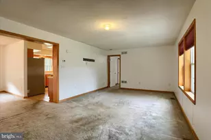 7621 Jonestown Rd, Harrisburg, PA 17112 - Photo 9