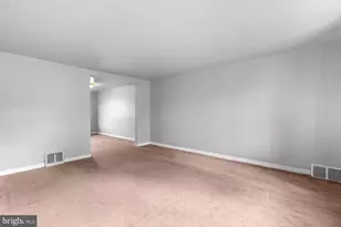 2406 Kensington St, Harrisburg, PA 17104 - Photo 3