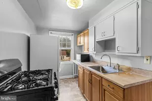 2406 Kensington St, Harrisburg, PA 17104 - Photo 9