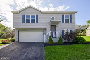 8851 Presidents Dr, Hummelstown, PA 17036 - Photo 1