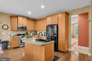 7433 View Crest Dr, Harrisburg, PA 17112 - Photo 15
