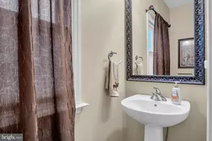 7433 View Crest Dr, Harrisburg, PA 17112 - Photo 21