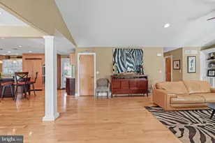 453 Maple Ave, Hershey, PA 17033 - Photo 5