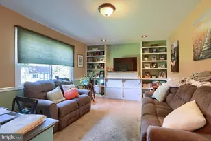 1460 Woodridge Dr, Middletown, PA 17057 - Photo 13