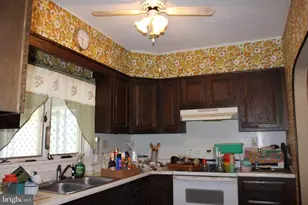 402 Elizabeth St, Williamstown, PA 17098 - Photo 13