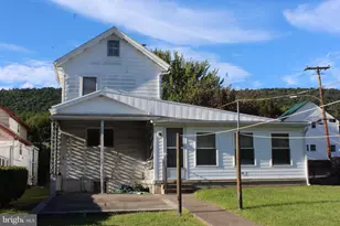 402 Elizabeth St, Williamstown, PA 17098 - Photo 9