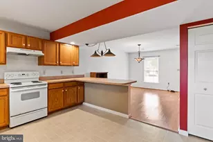 211 Saddle Ridge Dr, Harrisburg, PA 17110 - Photo 11