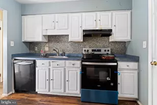 3620 Tudor Dr, Harrisburg, PA 17109 - Photo 9