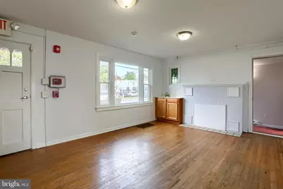 1230 E Chocolate Avenue, Hershey, PA 17033 - Photo 5