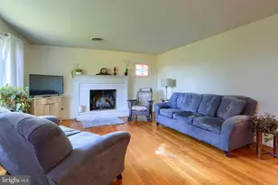 5640 Chambers Hill Rd, Harrisburg, PA 17111 - Photo 5