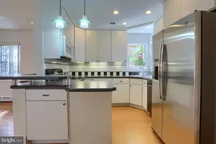 3420 N 4th St, Harrisburg, PA 17110 - Photo 11