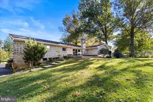 412 Center St, Hershey, PA 17033 - Photo 39