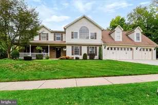 6468 Heatherfield Way, Harrisburg, PA 17112 - Photo 1