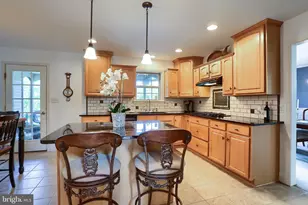 1041 Castle Maine Ct, Elizabethtown, PA 17022 - Photo 13