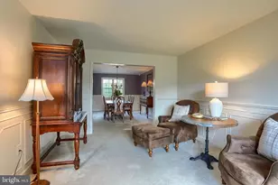 1041 Castle Maine Ct, Elizabethtown, PA 17022 - Photo 7