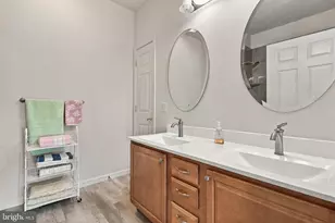 241 Tiverton Ln, Harrisburg, PA 17112 - Photo 17