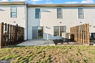 226 Timber View Dr, Harrisburg, PA 17110 - Photo 15