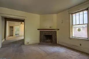 2058 Whitehall St, Harrisburg, PA 17103 - Photo 5