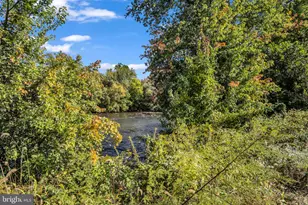 27 Edgewater Dr, Middletown, PA 17057 - Photo 39