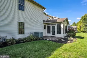 27 Edgewater Dr, Middletown, PA 17057 - Photo 35