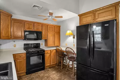 27 Edgewater Drive, Middletown, PA 17057 - Photo 11