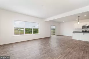 7860 Oakbrook Dr, Harrisburg, PA 17112 - Photo 9