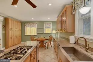 2203 Chestnut St, Harrisburg, PA 17104 - Photo 11