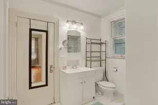 2203 Chestnut St, Harrisburg, PA 17104 - Photo 25
