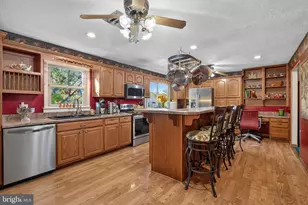 5869 Laurel St, Harrisburg, PA 17112 - Photo 11