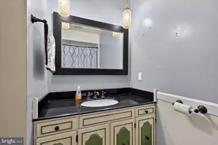 5869 Laurel St, Harrisburg, PA 17112 - Photo 21