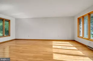6480 Colchester Ave, Harrisburg, PA 17111 - Photo 3